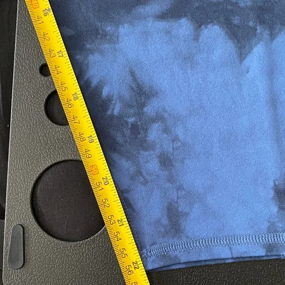 #S122- NWT Skechers Women's Blue Tie Dye 7/8 Active Leggings w/pockets- 3xl - Picture 5 of 5